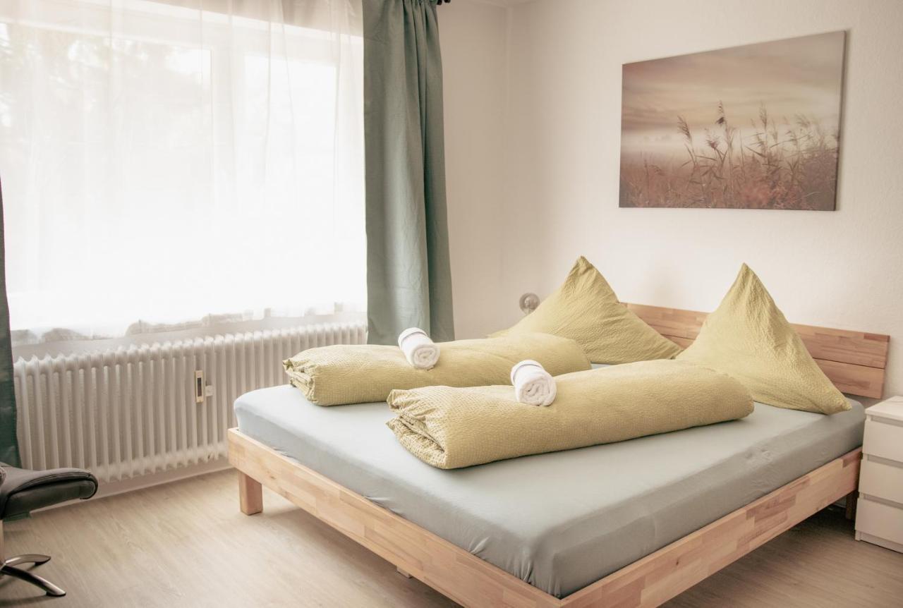 Stilvolle 2 Schlafzimmer Apartments Heidegarten, Osterheide, Zentrum Шнефердинген Экстерьер фото