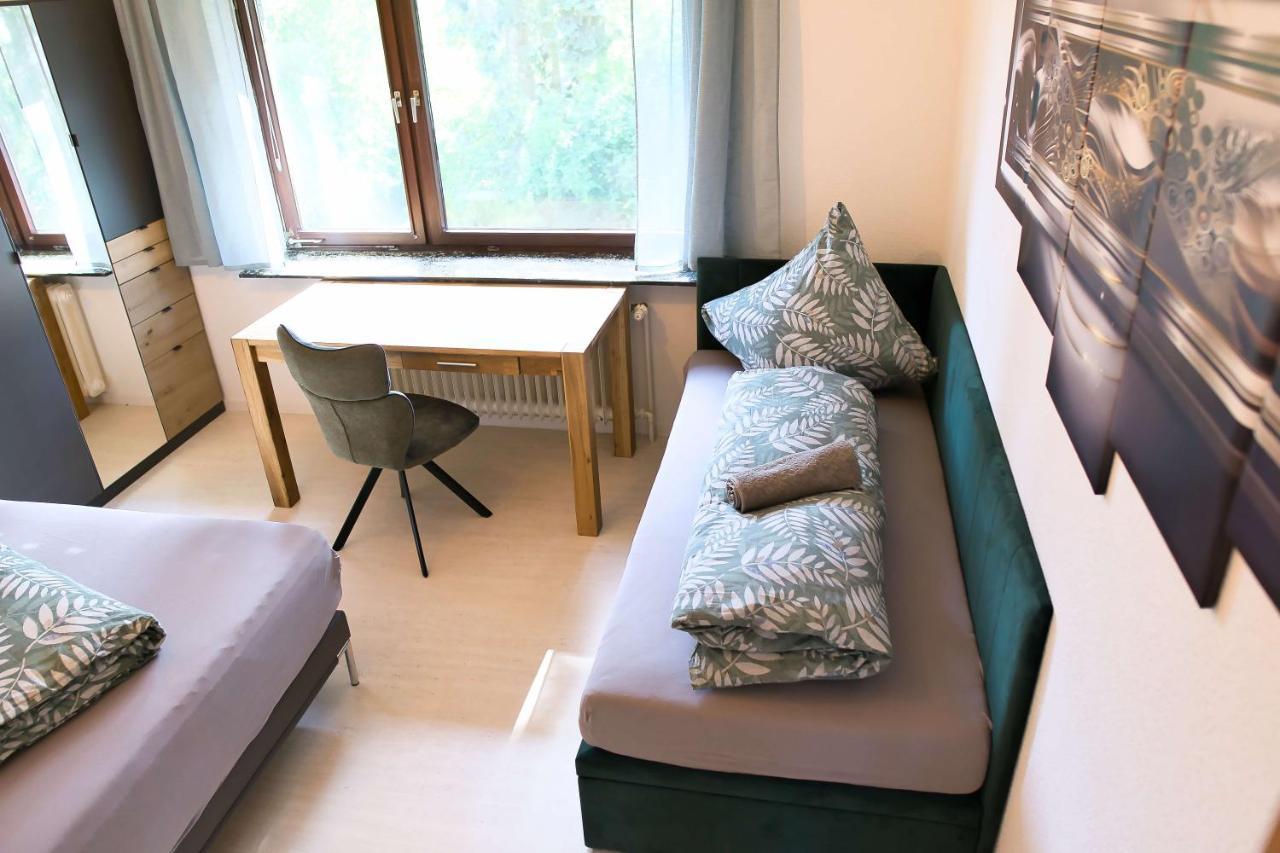 Stilvolle 2 Schlafzimmer Apartments Heidegarten, Osterheide, Zentrum Шнефердинген Экстерьер фото