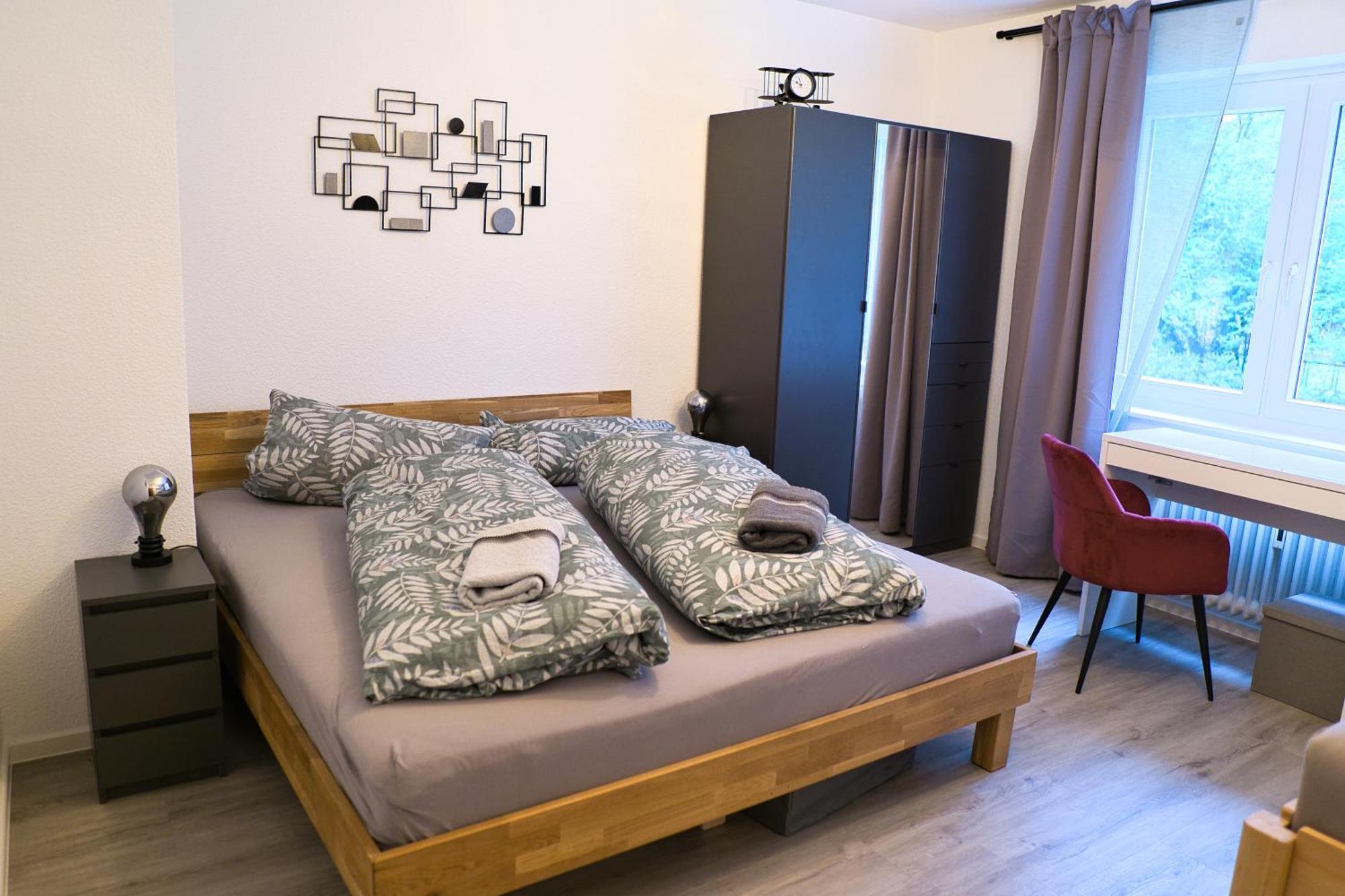 Stilvolle 2 Schlafzimmer Apartments Heidegarten, Osterheide, Zentrum Шнефердинген Экстерьер фото